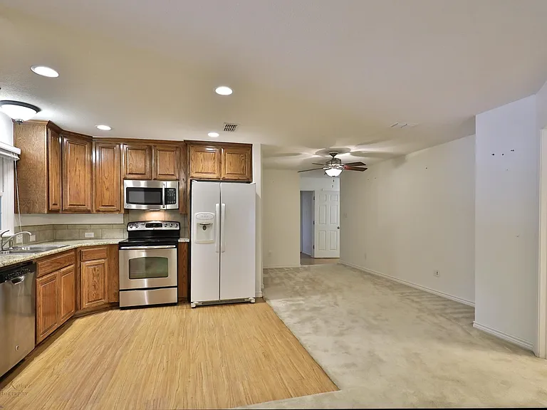 2650 Madison Ave #1/2 — Photo 3
