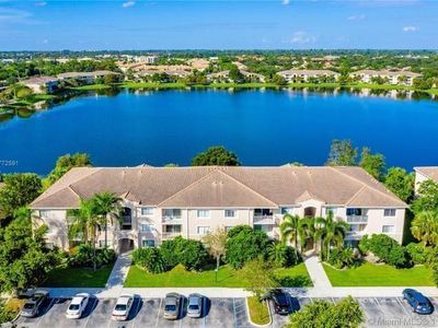5045 Wiles Rd #202, Pompano Beach, FL, 33073