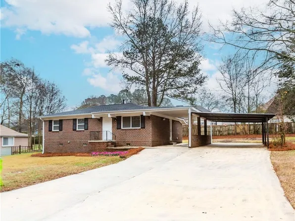 435 Jefferson Ave, Fayetteville, GA 30214