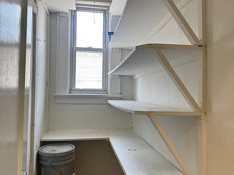 415 W Elm St #5 — Photo 9