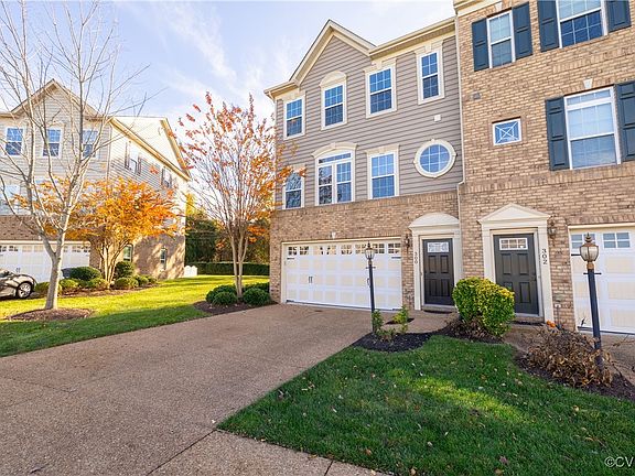 4th image of 300 Siena Ln