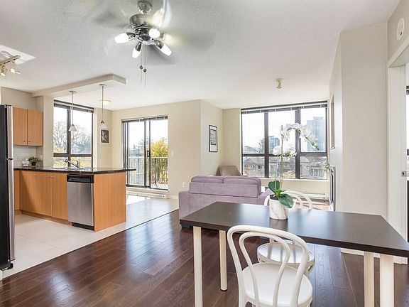 2nd image of 511 Rochester Ave #507