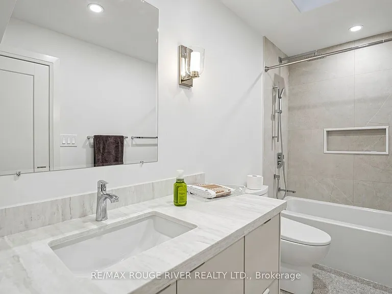 344 Centennial Rd #BASEMENT — Photo 22