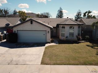 11417 Blue Grass Dr, Bakersfield, CA 93312