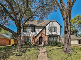 12210 Nova Dr, Houston, TX 77077