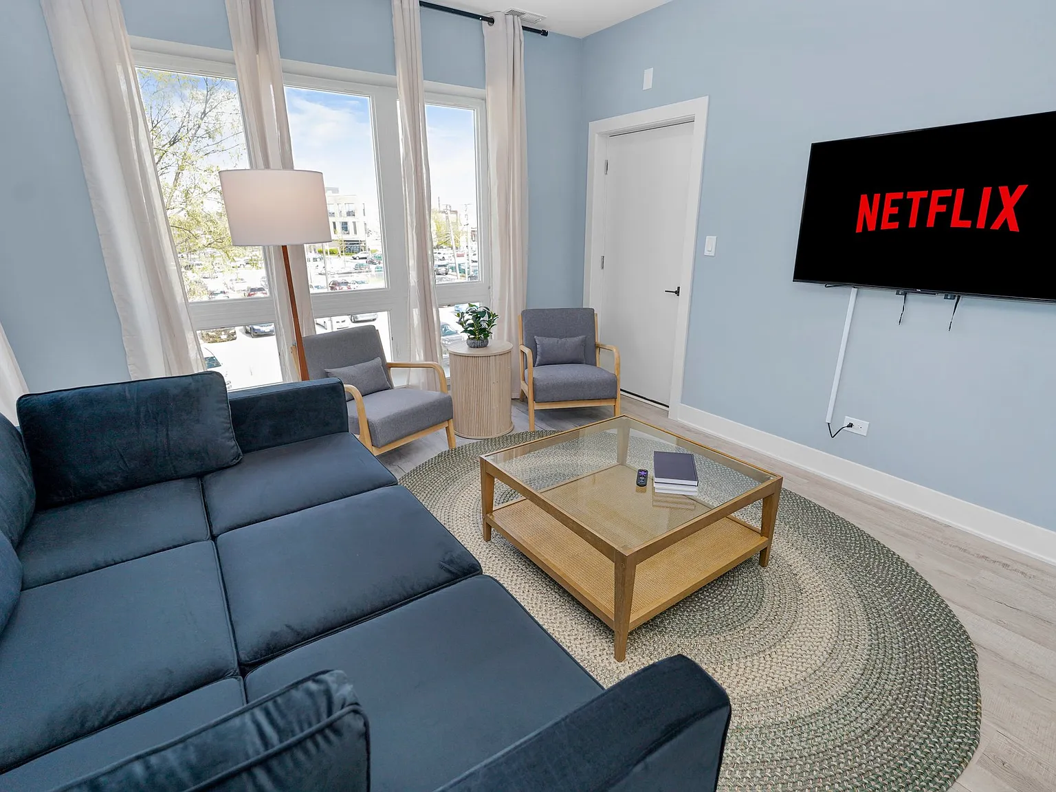 Apartment for Rent with Parking Included — Photo 2