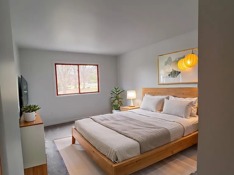 Woodhill Apartments — Photo 5