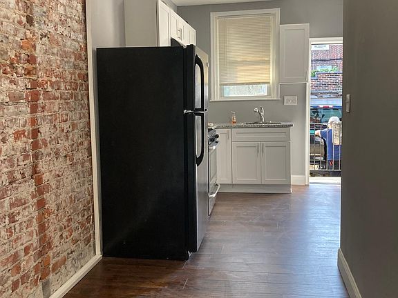 3rd image of 5158 Leiper St #1