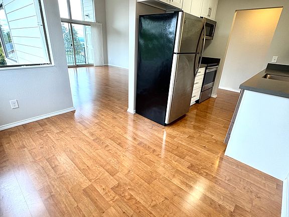 View from the sunny dining area/breakfast nook.