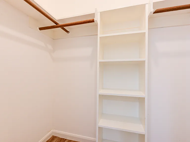 2035 Deerhurst Ln — Photo 13