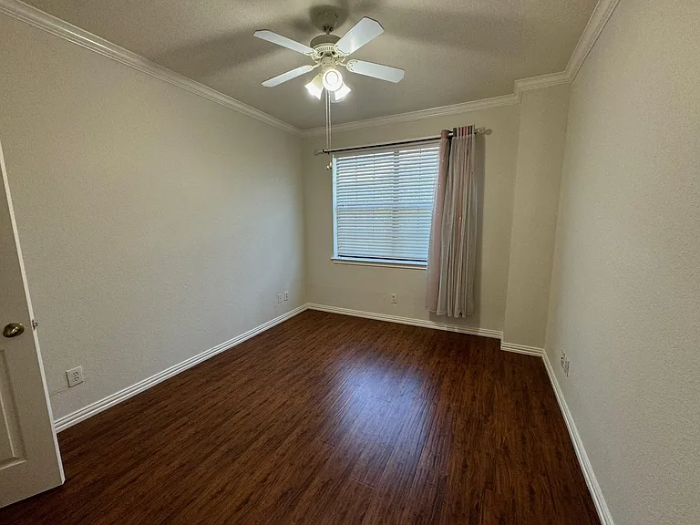 9400 Bellaire Blvd #110 — Photo 13