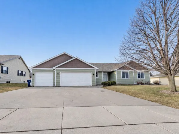 544 Nicole Ln, Wrightstown, WI 54180