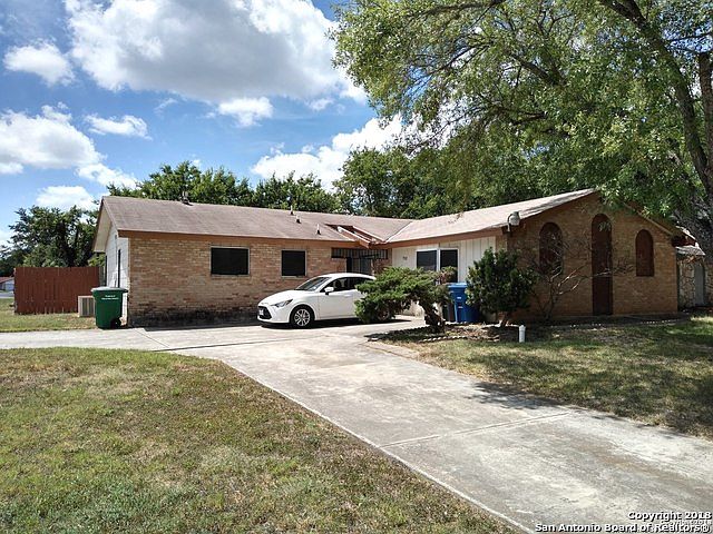 1st image of 7502 Barryhill St