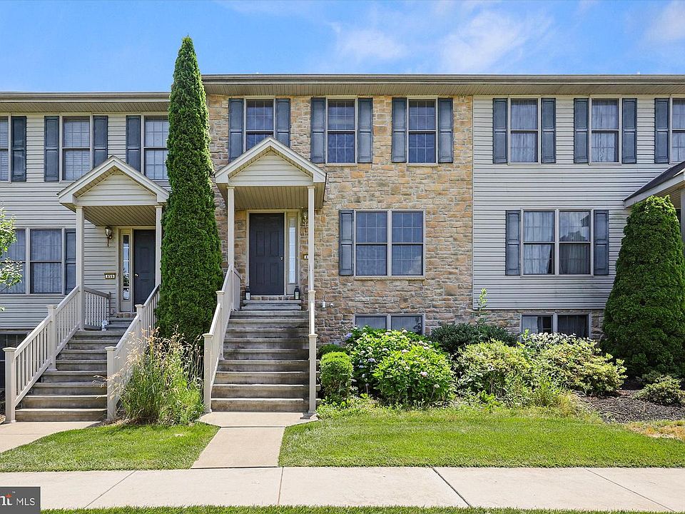 1st image of 855 Woodridge Dr