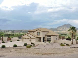 40 Kents Ave, Rio Rico, AZ 85648