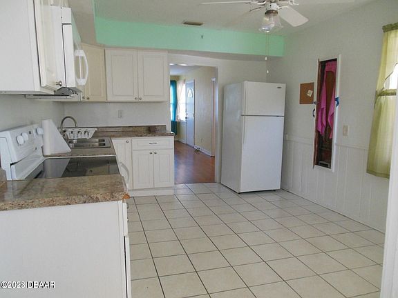 3rd image of 456 Golf Blvd