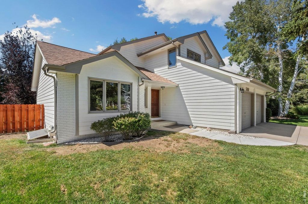 5207 Wheaton Dr