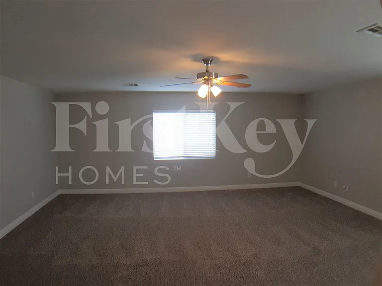 5728 Hornbrook St — Photo 27