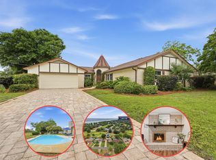 64 Country Club Rd, Shalimar, FL 32579