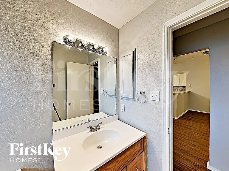 22914 Sherioaks Ln — Photo 10