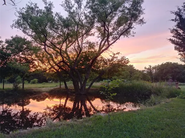 9437 Johns Rd, Alvarado, TX 76009