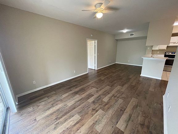 4th image of 6401 Aragon Way APT 305