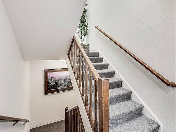 5th image of 942 Divisadero St APT 301