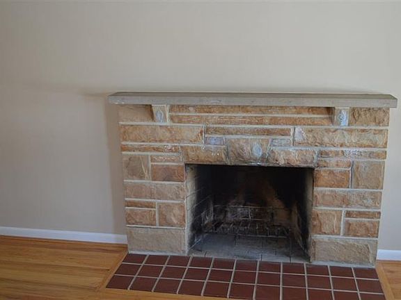 3rd image of 1174 Shangrila Dr