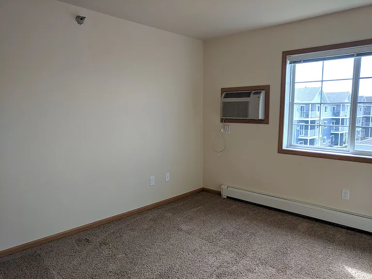 West Lake III Apartments — Photo 177