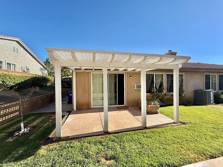 5552 Las Brisas Ter — Photo 13