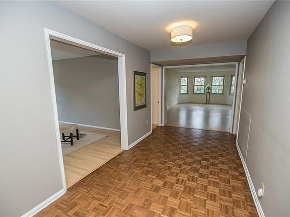 3rd image of 13700 Shaker Blvd APT 610