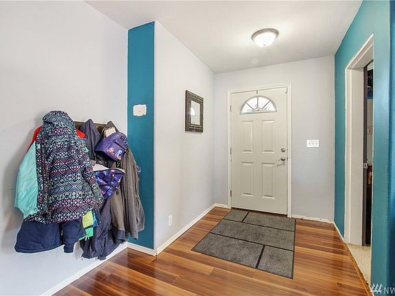 4th image of 113 Weaver St NE