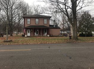 324 E 2nd St, Lawton, MI 49065