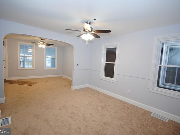 4th image of 428 Washington Ave