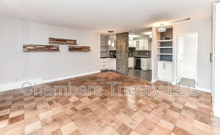 1250 4th St SW #W303 — Photo 8