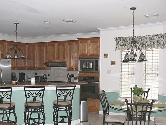 5th image of 4727 Gladesdale Park Ln