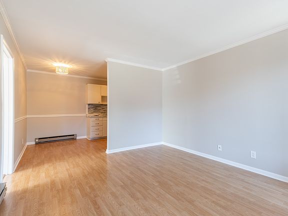 5th image of 3600 Hillsboro Pike APT A1