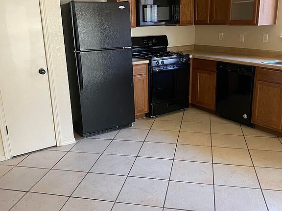 3rd image of 12953 Beto Portugal Ln