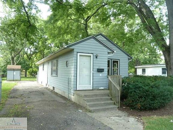 2nd image of 311 W Berry Ave