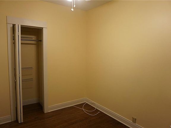 5th image of 1223 West Ave