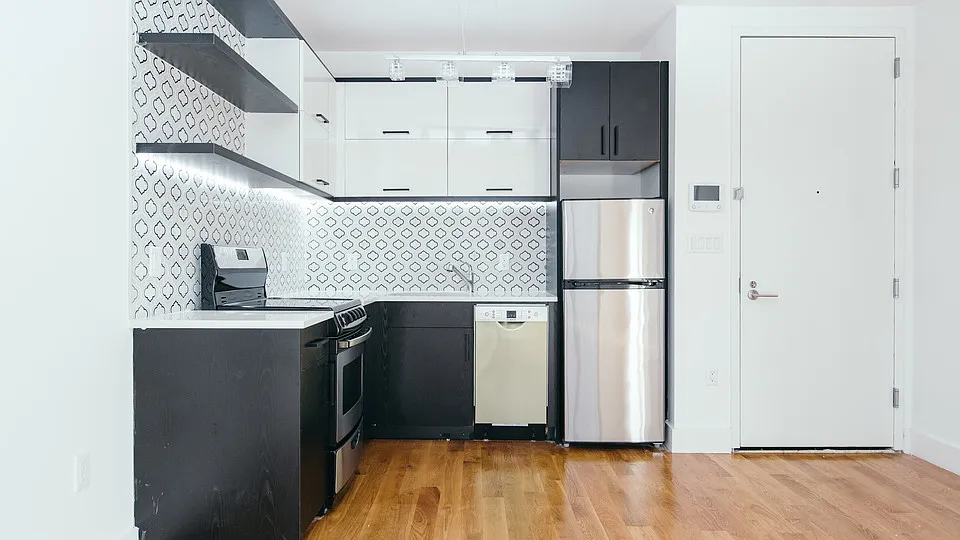 Building Photo - 876 Bergen St #3B