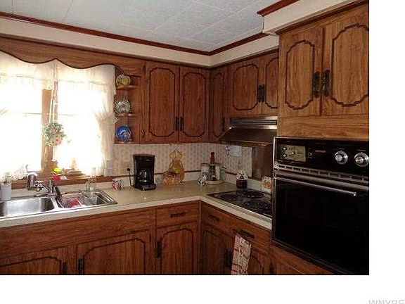 4th image of 84 Marycrest Ln