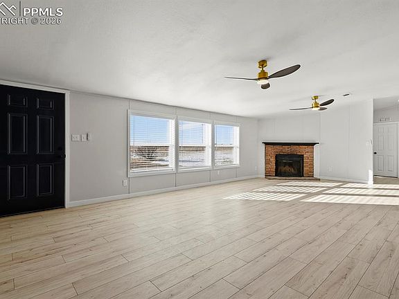 5th image of 23390 Handle Rd