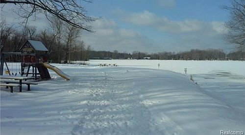 5th image of 11860 Four Lakes Dr