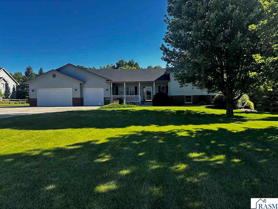 1st image of 44137 Willow Rd