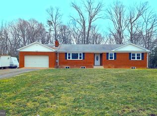 6560 Cardinal Dr, La Plata, MD 20646