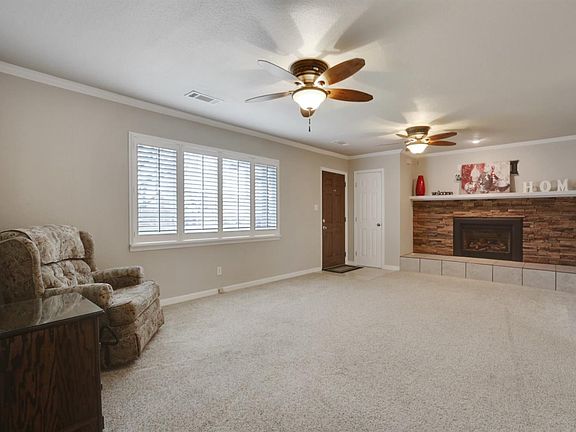 5th image of 217 E Terrace Dr