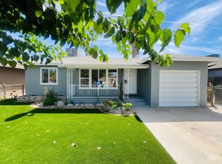 10805 Santa Clara St, Lamont, CA 93241