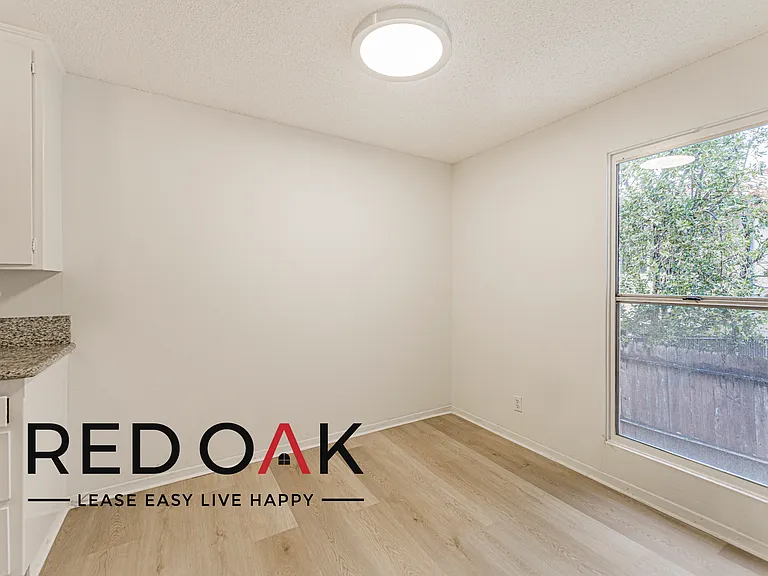 Kabir Apts (Montrose) — Photo 17