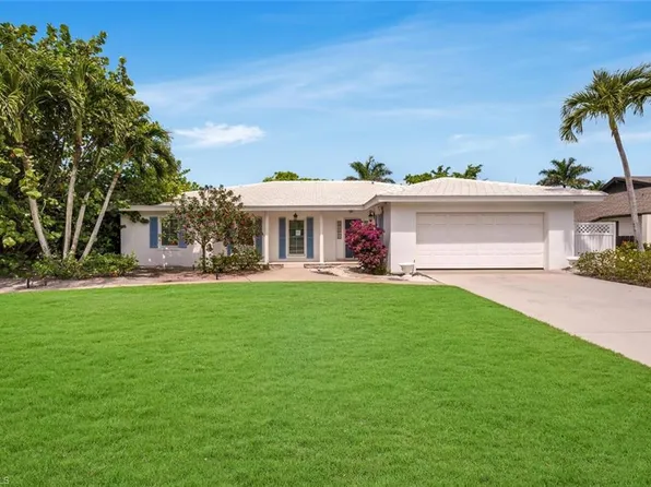 4711 Crayton RD, NAPLES, FL 34103